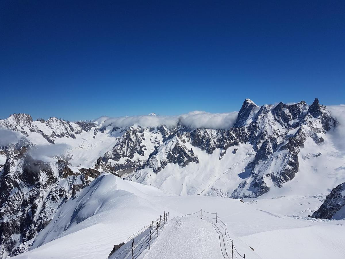Vue Magique En Hypercentre Avec Parking Privatif Chamonix Exterior foto